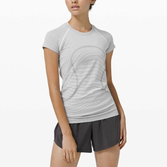 Lululemon Swiftly Tech Short Sleeve 2.0 Tempo Stripe White / Black T-Shirt Sz 8 - Picture 1 of 11